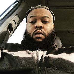 Meet your Posher, Zay